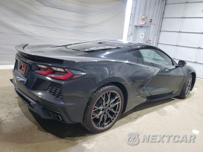 Trzecie zdjęcie samochodu z tyłu: 2025 CHEVROLET CORVETTE STINGRAY 2LT VIN:1G1YB2D46S5102052 - miniatura