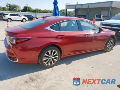 Trzecie zdjęcie samochodu z tyłu: 2021 LEXUS ES 250 BASE VIN:58AD11D10MU004110 - miniatura