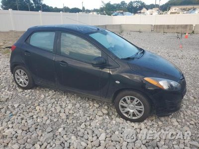 Czwarte zdjęcie samochodu z boku: 2012 MAZDA MAZDA2 VIN:JM1DE1KY5C0135720 - miniatura
