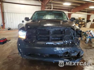Piąte zdjęcie samochodu w środku: 2016 RAM 1500 SPORT VIN:1C6RR7MT2GS137540 - miniatura