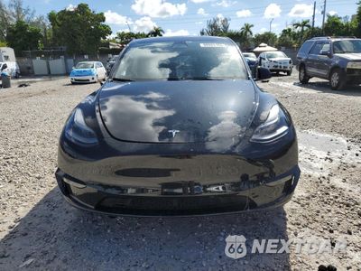 Piąte zdjęcie samochodu w środku: 2023 TESLA MODEL Y VIN:7SAYGDEF0PF660573 - miniatura
