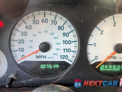 Zdjęcie 9 z 13 samochodu: 2005 DODGE GRAND CARAVAN SE VIN:1D4GP24R55B397475 - miniatura