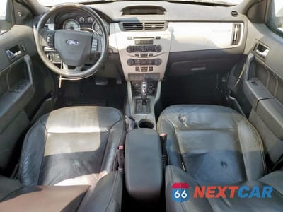 Zdjęcie 8 z 12 samochodu: 2010 FORD FOCUS SES VIN:1FAHP3GN6AW236870 - miniatura
