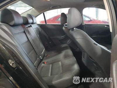Zdjęcie 10 z 12 samochodu: 2011 VOLKSWAGEN JETTA SE VIN:3VWDX7AJXBM395802 - miniatura