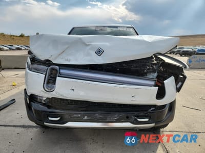 Piąte zdjęcie samochodu w środku: 2025 RIVIAN R1T ADVENTURE VIN:7FCTGBAA5SN041980 - miniatura