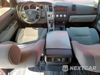 Zdjęcie 8 z 12 samochodu: 2013 TOYOTA TUNDRA CREWMAX SR5 VIN:5TFDW5F18DX274976 - miniatura