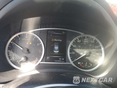 Zdjęcie 9 z 13 samochodu: 2018 NISSAN SENTRA S VIN:3N1AB7AP5JL633720 - miniatura