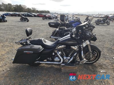 2013 HARLEY-DAVIDSON FLHX STREET GLIDE 1HD1KBM37DB689736 - główne zdjęcie licytacji z USA - miniatura