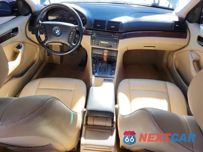 Zdjęcie 8 z 12 samochodu: 2005 BMW 325 XI VIN:WBAEU33465PR18678 - miniatura