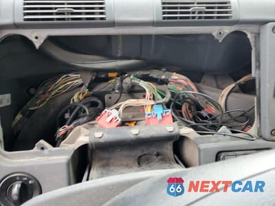 Zdjęcie 8 z 10 samochodu: 2018 FREIGHTLINER CASCADIA 113 SEMI TRUCK VIN:3AKBGADV0JSJN2762 - miniatura