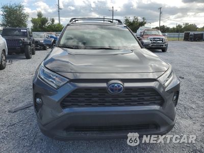 Piąte zdjęcie samochodu w środku: 2021 TOYOTA RAV4 XLE VIN:4T3RWRFV9MU020519 - miniatura