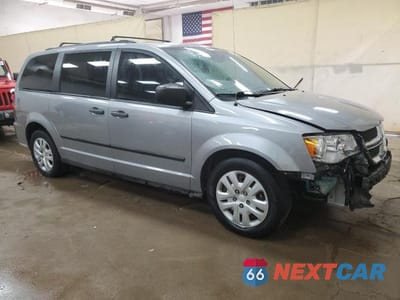 Czwarte zdjęcie samochodu z boku: 2014 DODGE GRAND CARAVAN SE VIN:2C4RDGBG1ER414383 - miniatura