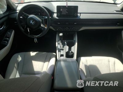 Zdjęcie 8 z 13 samochodu: 2024 HONDA ACCORD EX VIN:1HGCY1F37RA010157 - miniatura