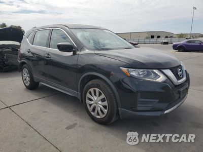 Czwarte zdjęcie samochodu z boku: 2017 NISSAN ROGUE S VIN:KNMAT2MV0HP557085 - miniatura