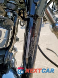 Zdjęcie 9 z 10 samochodu: 2004 HARLEY-DAVIDSON XL1200 C VIN:1HD1CGP184K448238 - miniatura