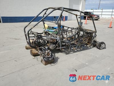 Trzecie zdjęcie samochodu z tyłu: 2016 POLARIS RZR UTILITY VEHICLE VIN:4XAVCE877GB668024 - miniatura