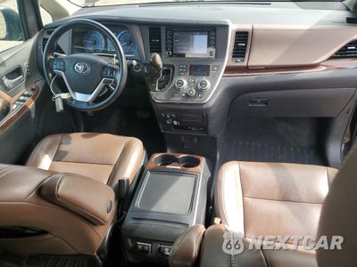 Zdjęcie 8 z 16 samochodu: 2018 TOYOTA SIENNA XLE VIN:5TDDZ3DC3JS194793 - miniatura