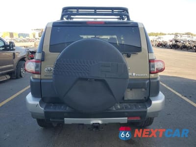 Zdjęcie 6 z 14 samochodu: 2012 TOYOTA FJ CRUISER VIN:JTEBU4BF1CK123624 - miniatura