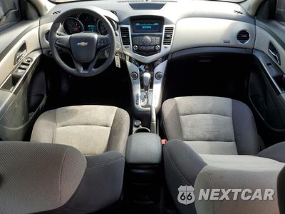 Zdjęcie 8 z 12 samochodu: 2014 CHEVROLET CRUZE LS VIN:1G1PA5SH5E7141732 - miniatura