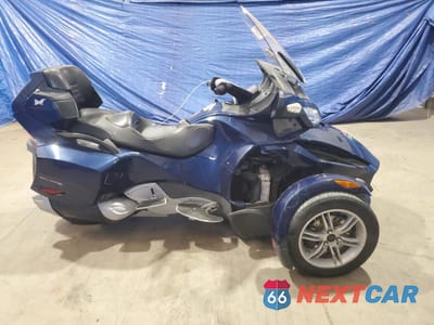 2010 CAN-AM SPYDER ROADSTER RT 2BXJBKC1XAV001623 - główne zdjęcie licytacji z USA - miniatura