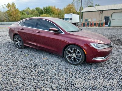 Czwarte zdjęcie samochodu z boku: 2015 CHRYSLER 200 C VIN:1C3CCCCGXFN657693 - miniatura