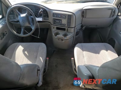 Zdjęcie 8 z 15 samochodu: 2003 CHEVROLET ASTRO VIN:1GNDM19XX3B117127 - miniatura