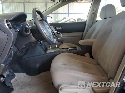 Zdjęcie 7 z 13 samochodu: 2013 NISSAN ROGUE S VIN:JN8AS5MT7DW541053 - miniatura