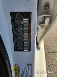Zdjęcie 12 z 14 samochodu: 2019 TOYOTA CAMRY L VIN:4T1B11HK6KU821726 - miniatura