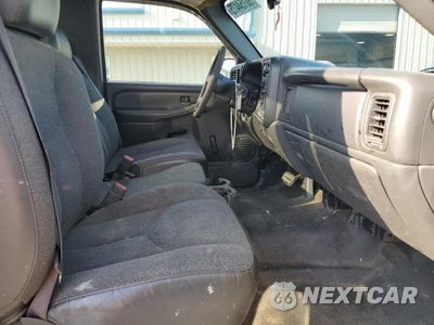 Zdjęcie 10 z 12 samochodu: 2005 CHEVROLET SILVERADO C1500 VIN:1GCEC14V85Z261761 - miniatura