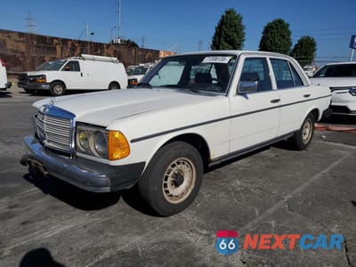 1982 MERCEDES-BENZ 300 DT WDBAB33A5CB003942 - główne zdjęcie licytacji z USA - miniatura
