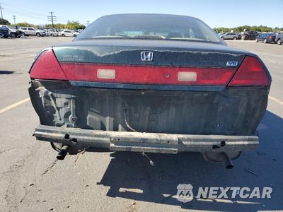 Zdjęcie 6 z 15 samochodu: 2000 HONDA ACCORD LX VIN:1HGCG2240YA022401 - miniatura