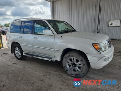 Czwarte zdjęcie samochodu z boku: 2005 LEXUS LX 470 VIN:JTJHT00W453550321 - miniatura