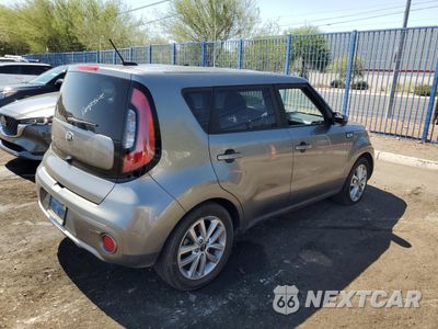 Trzecie zdjęcie samochodu z tyłu: 2019 KIA SOUL + VIN:KNDJP3A50K7013840 - miniatura