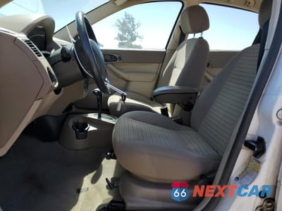 Zdjęcie 7 z 12 samochodu: 2007 FORD FOCUS ZX4 VIN:1FAHP34N07W232889 - miniatura