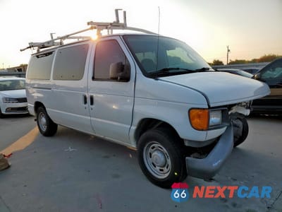 Czwarte zdjęcie samochodu z boku: 2006 FORD ECONOLINE E150 WAGON VIN:1FMRE11WX6DA61046 - miniatura