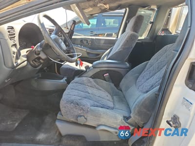 Zdjęcie 7 z 12 samochodu: 2002 GMC SONOMA VIN:1GTCS19W328112543 - miniatura