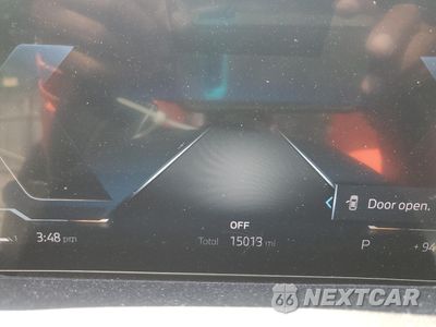 Zdjęcie 9 z 16 samochodu: 2025 BMW X6 XDRIVE40I VIN:5UX33EX0XS9Z03745 - miniatura