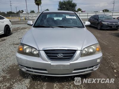 Piąte zdjęcie samochodu w środku: 2004 HYUNDAI ELANTRA GLS VIN:KMHDN46D64U819609 - miniatura