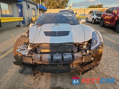 Piąte zdjęcie samochodu w środku: 2018 CHEVROLET CORVETTE Z06 2LZ VIN:1G1YS2D66J5600087 - miniatura