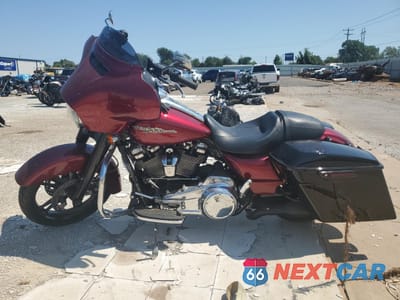 Trzecie zdjęcie samochodu z tyłu: 2017 HARLEY-DAVIDSON FLHXS STREET GLIDE SPECIAL VIN:1HD1KRC16HB694795 - miniatura