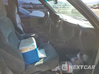 Zdjęcie 10 z 12 samochodu: 2001 CHEVROLET S TRUCK S10 VIN:1GCCS145918168211 - miniatura