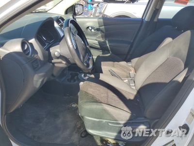 Zdjęcie 7 z 13 samochodu: 2018 NISSAN VERSA S VIN:3N1CN7AP8JL879905 - miniatura