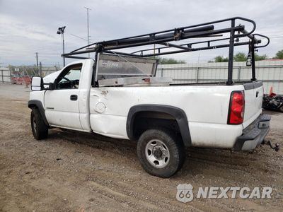 Drugie zdjęcie samochodu z przodu: 2007 CHEVROLET SILVERADO C2500 HEAVY DUTY VIN:1GCHC24UX7E183097 - miniatura