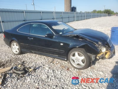 Czwarte zdjęcie samochodu z boku: 1999 MERCEDES-BENZ CLK 430 VIN:WDBLJ70G9XF056265 - miniatura