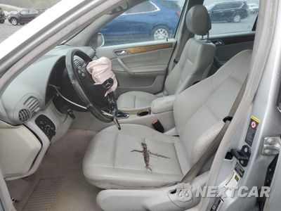 Zdjęcie 7 z 13 samochodu: 2007 MERCEDES-BENZ C 230 VIN:WDBRF52H37F913895 - miniatura