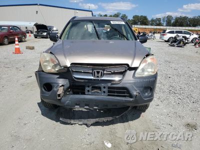 Piąte zdjęcie samochodu w środku: 2005 HONDA CR-V LX VIN:SHSRD78555U333493 - miniatura