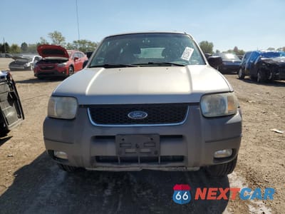 Piąte zdjęcie samochodu w środku: 2001 FORD ESCAPE XLT VIN:1FMCU04121KB60354 - miniatura