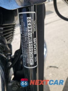 Zdjęcie 9 z 9 samochodu: 2005 HONDA VT750 C VIN:JH2RC50065M104432 - miniatura