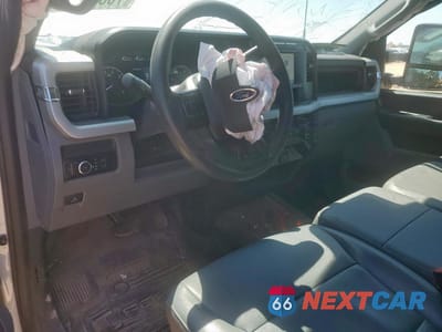 Zdjęcie 8 z 13 samochodu: 2023 FORD F350 SUPER DUTY VIN:1FTRF3BA2PEE21860 - miniatura