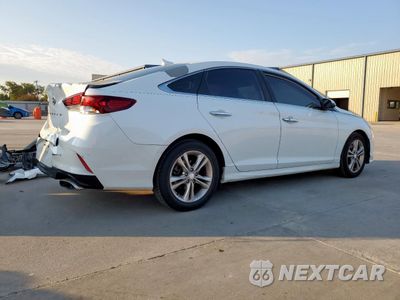 Trzecie zdjęcie samochodu z tyłu: 2018 HYUNDAI SONATA SPORT VIN:5NPE34AF4JH667472 - miniatura